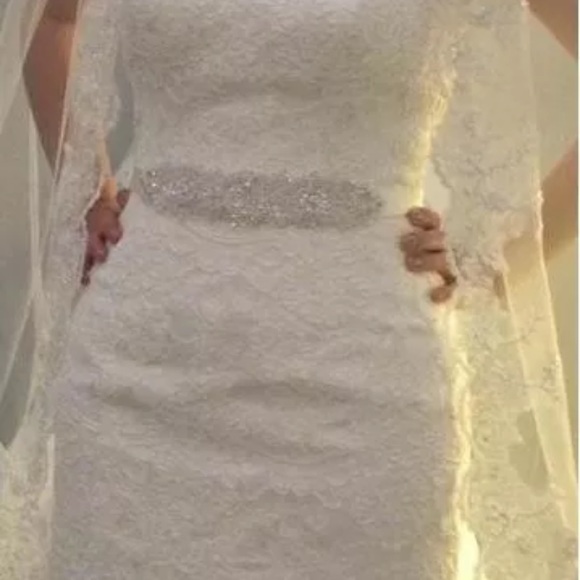 Wedding dress - Essence of Australia - Picture 9 of 9